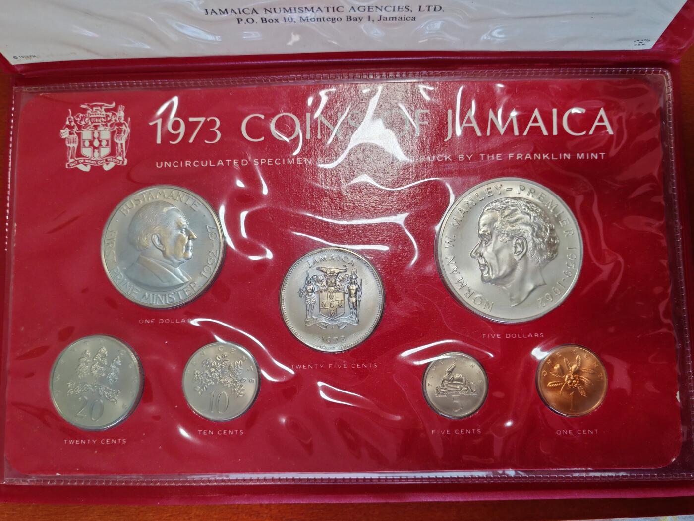 长老汇龙年精选第五十场拍卖 1973牙买加7枚套，红钱包，含一枚大银币，41.48克925银，6484枚