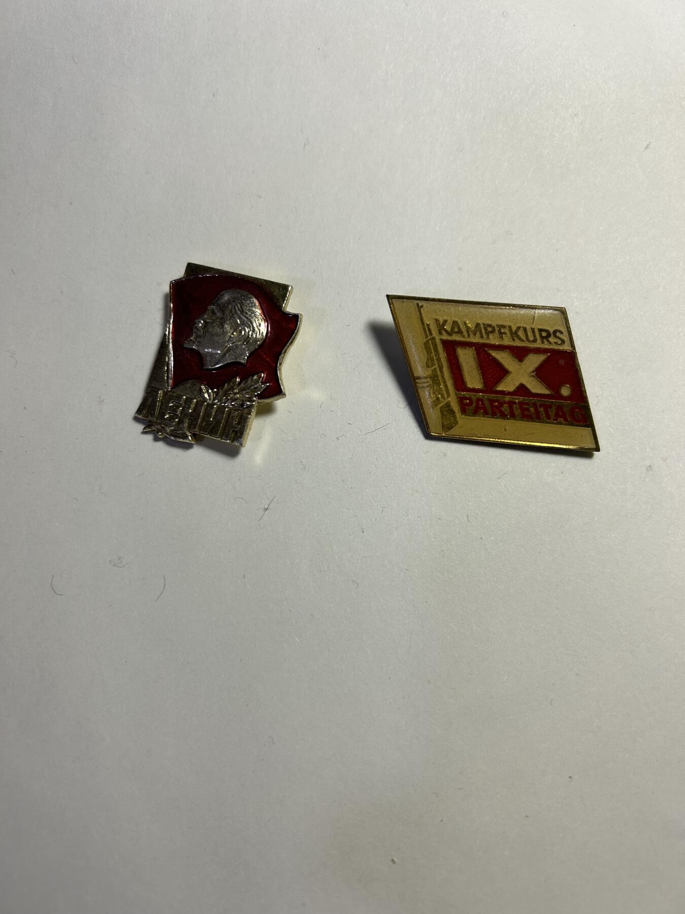 卡尔第七期（新年第一拍） 东德苏联小徽章