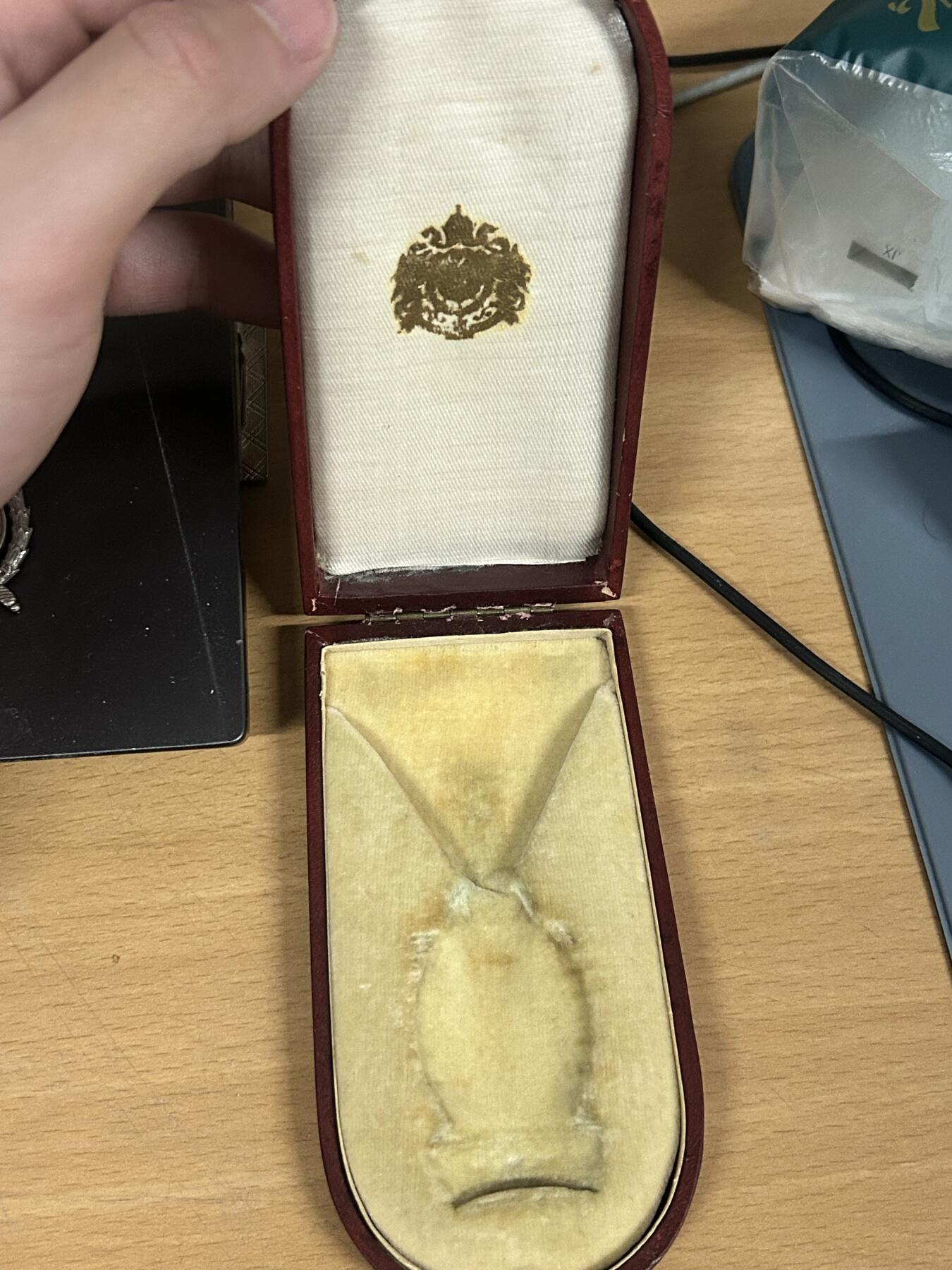 卡尔第七期（新年第一拍） 奥匈帝国三级铁王冠勋章原盒