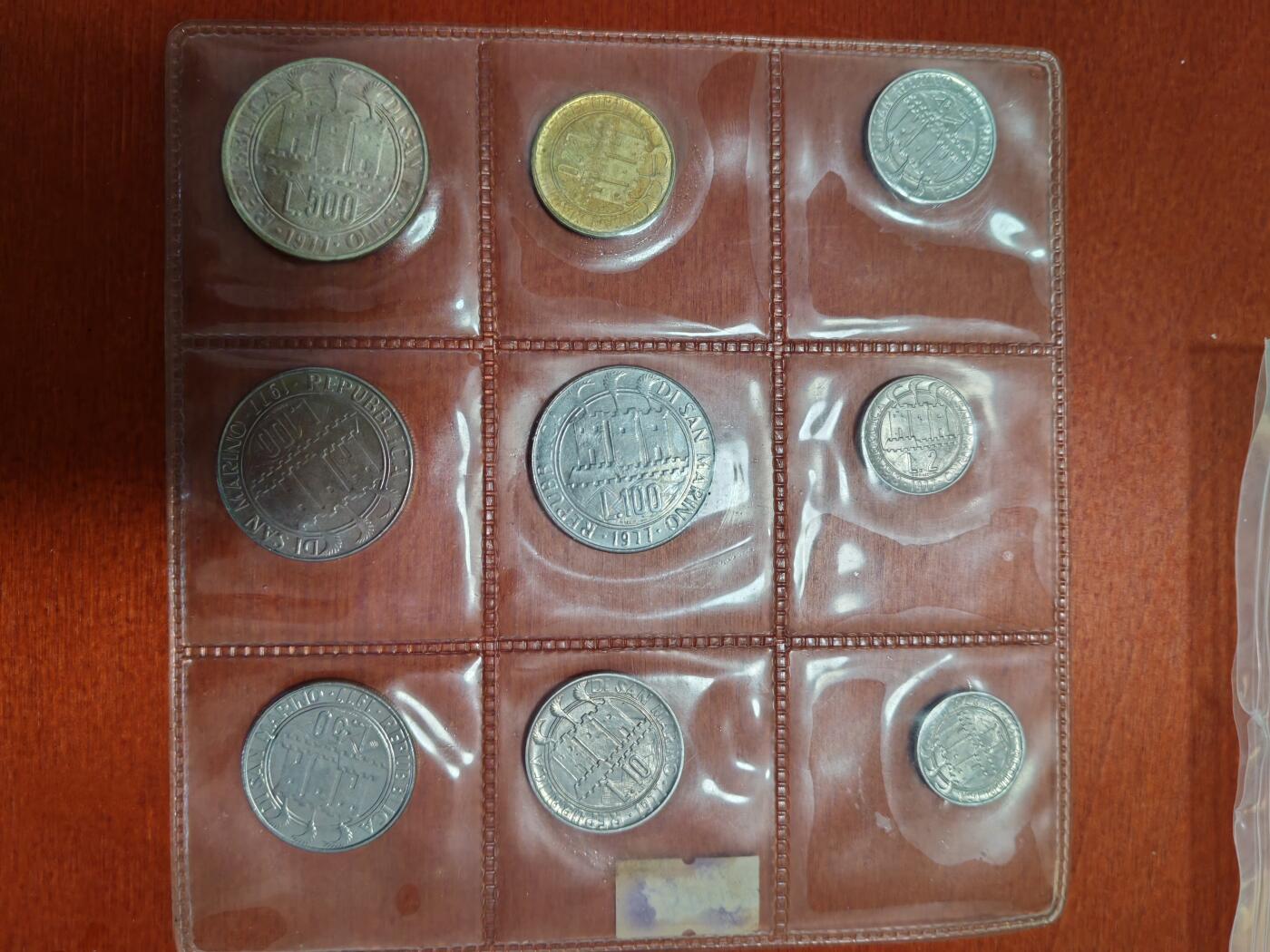 长老汇龙年精选第五十场拍卖 1977圣马力诺9枚套币，含500里拉银币1枚