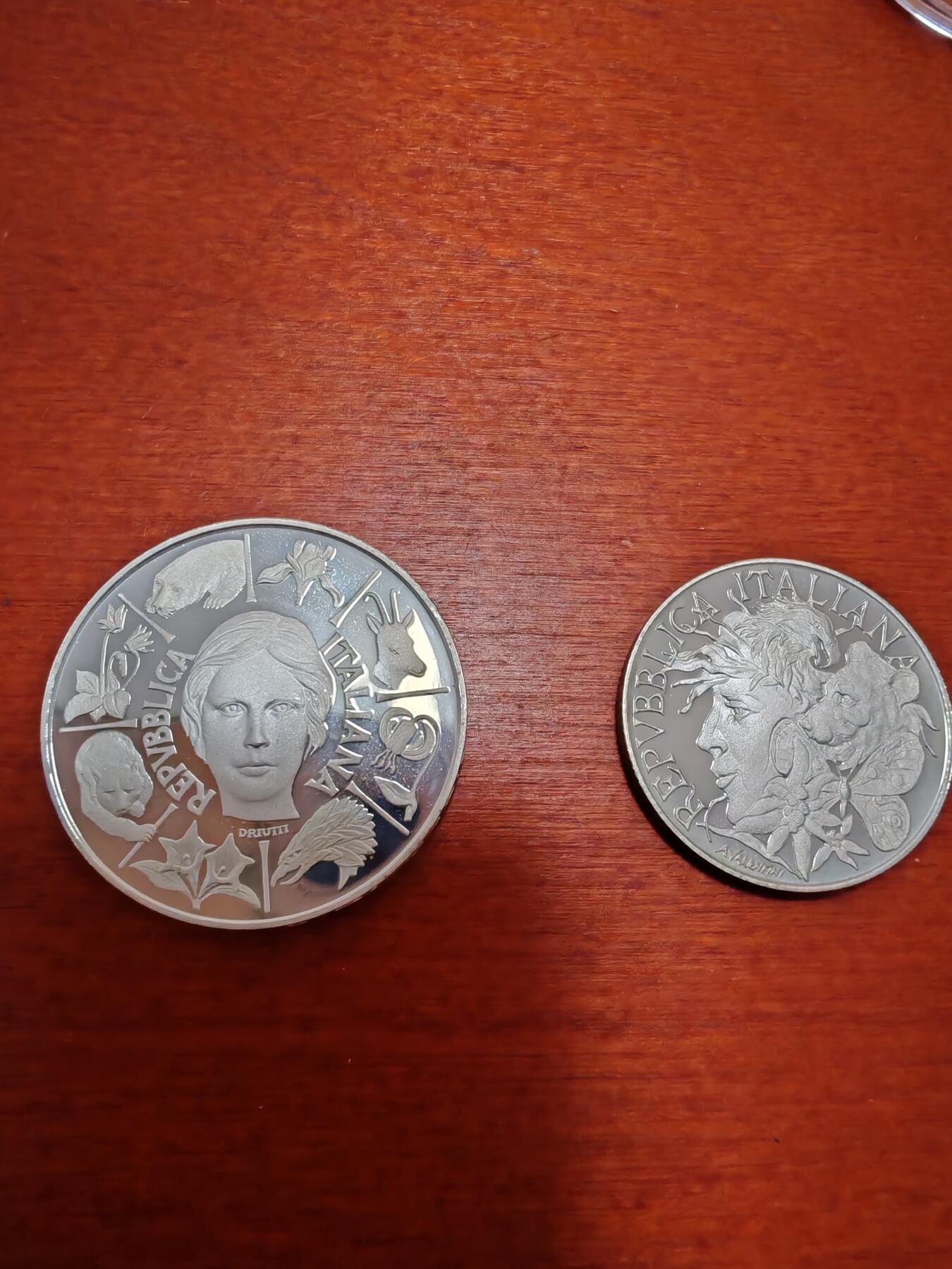 长老汇龙年精选第五十场拍卖 1991意大利动植物系列500里拉+200里拉精制银币套装，盒证全