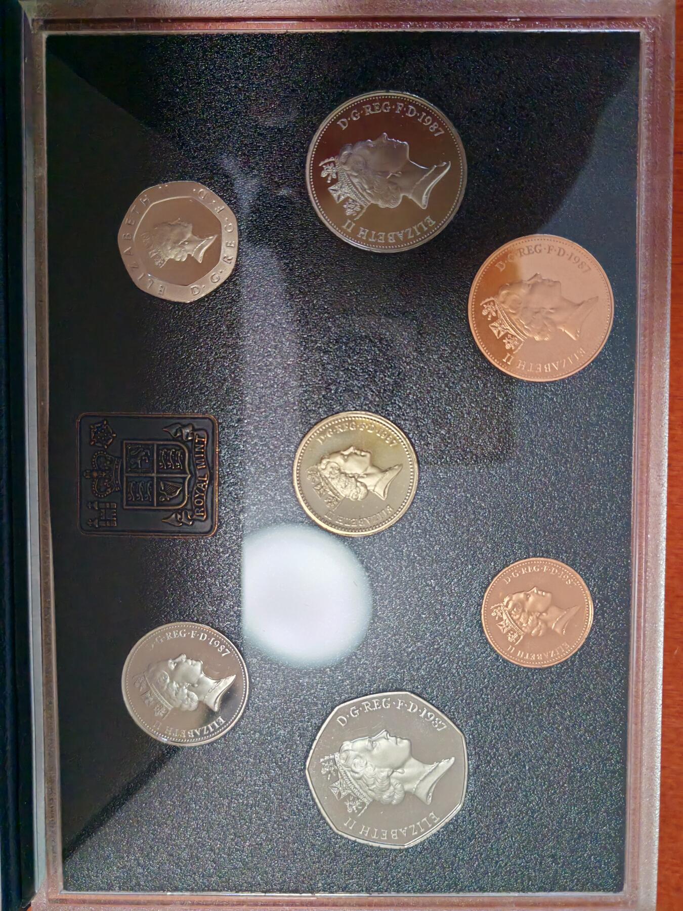 长老汇龙年精选第五十场拍卖 1987英国精制币7枚套，盒证全