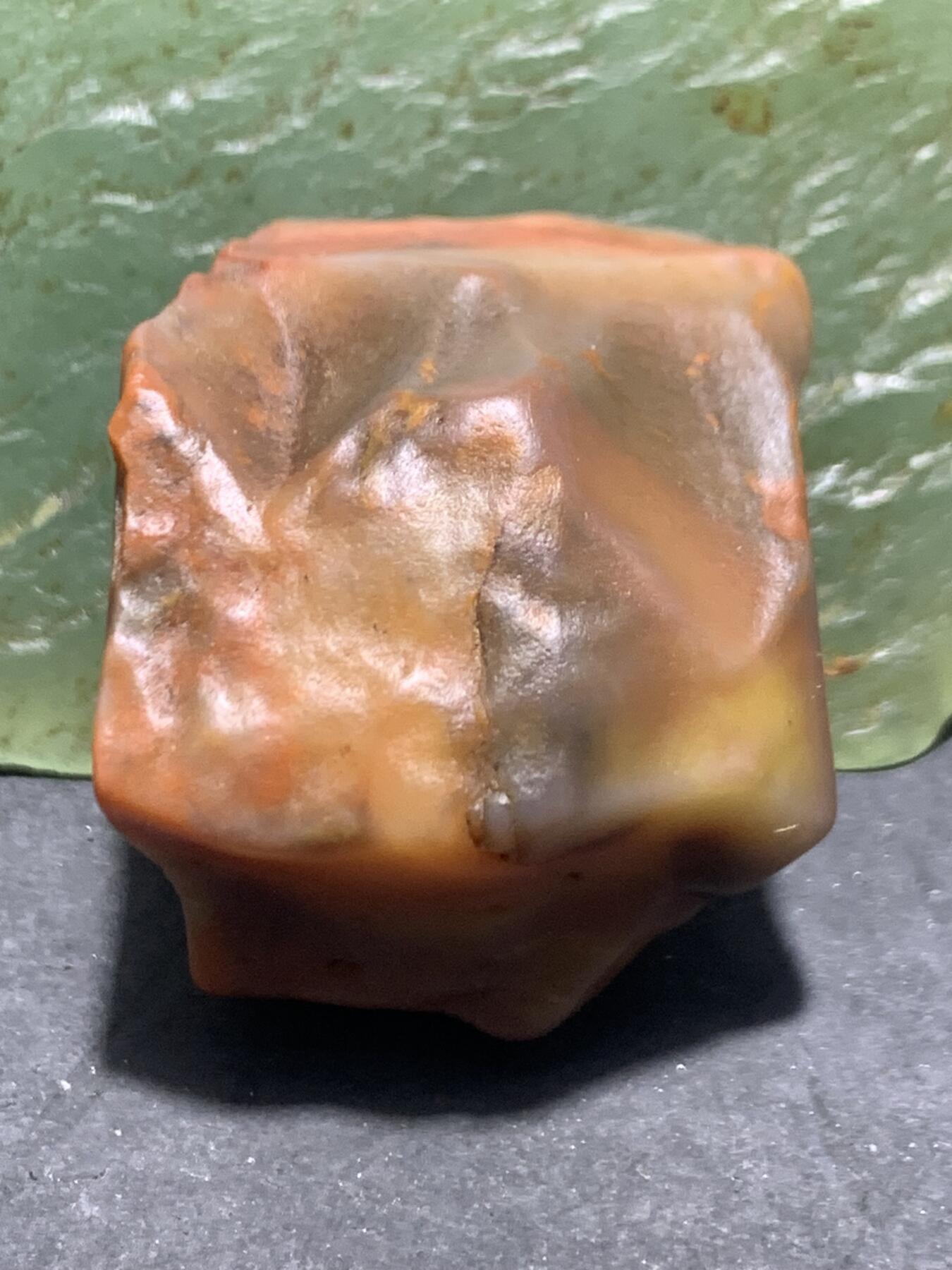 放福利！精美天然地表青花飘红金丝玉籽料原石一块！