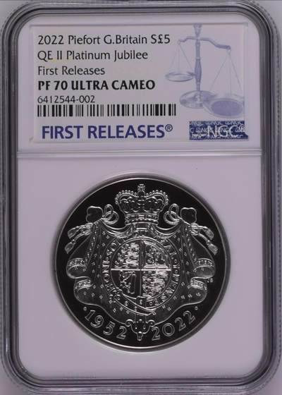 S&S Numismatic世界钱币-拍卖 第102期  - 英国2022年 伊丽莎白二世女王登基70周年 5英镑精制加厚纪念银币 盒证齐全 NGC PF70UC冠军分 ，首期蓝标