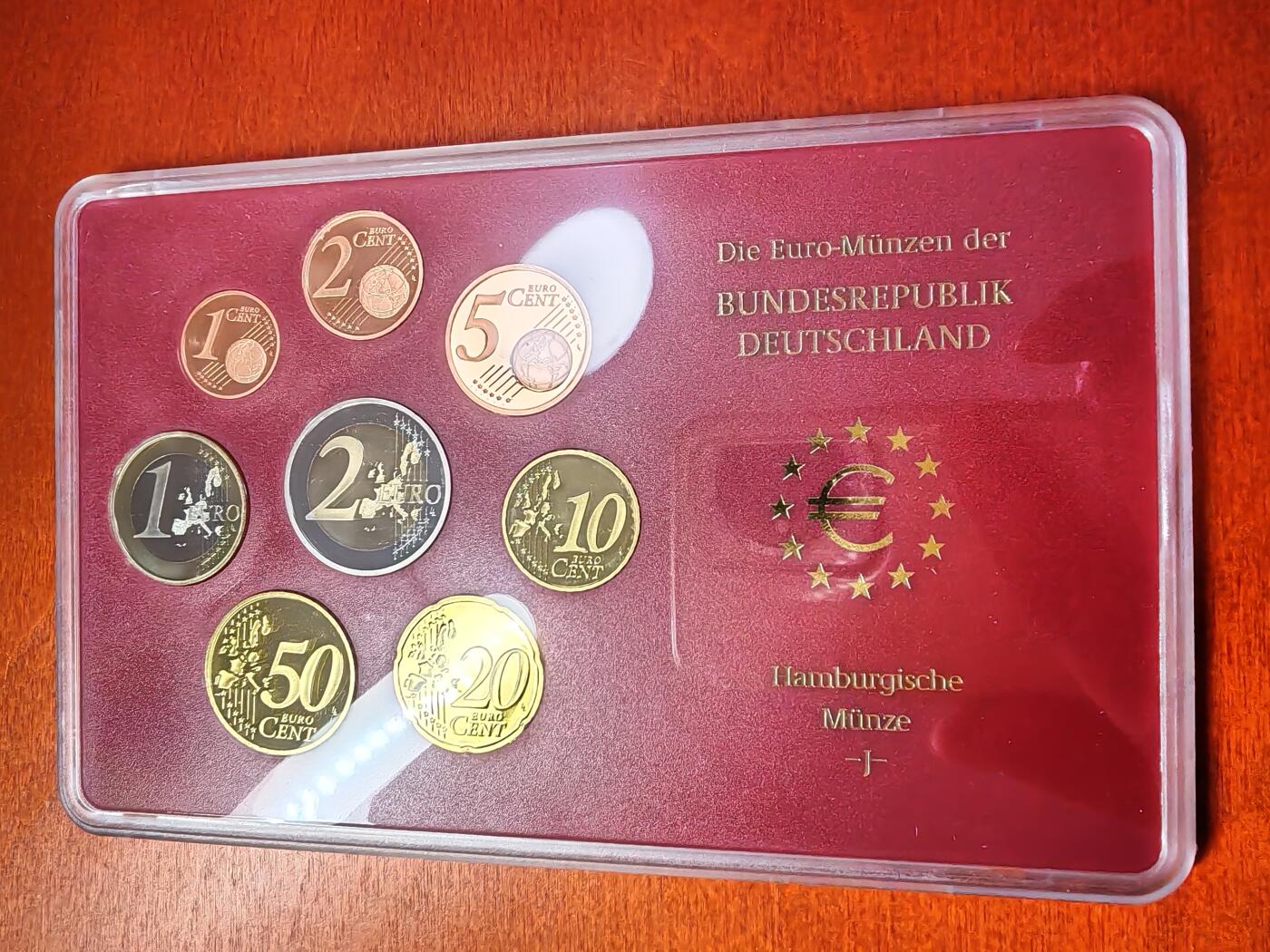 长老汇蛇年精选第一场拍卖 2005J德国8枚精制套币，面值3.88欧元，原厂外纸