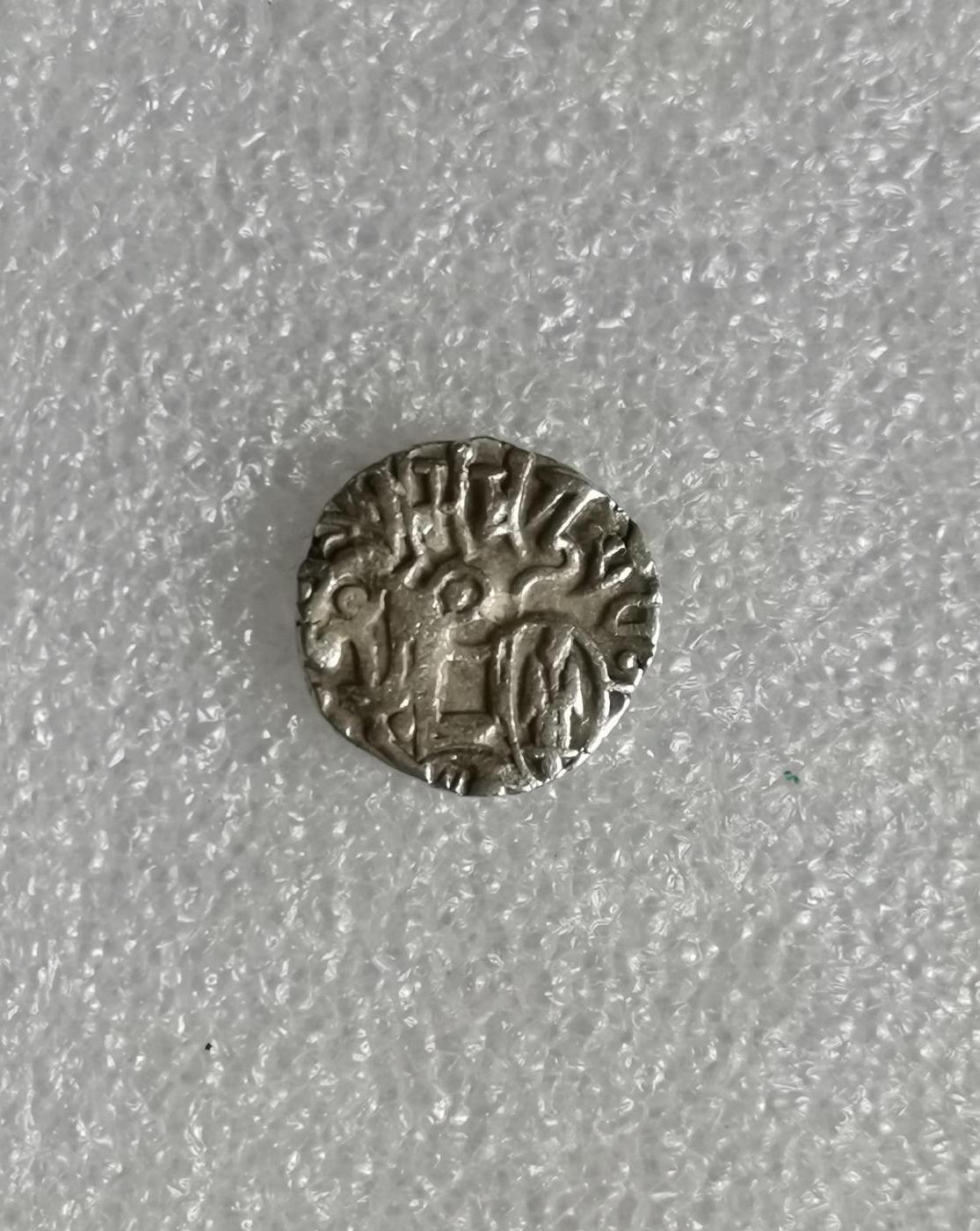 瓶子🏺第176期拍卖会［自动拍春节后发货］  750-900年  沙希王朝牛瘤骑士打制银币