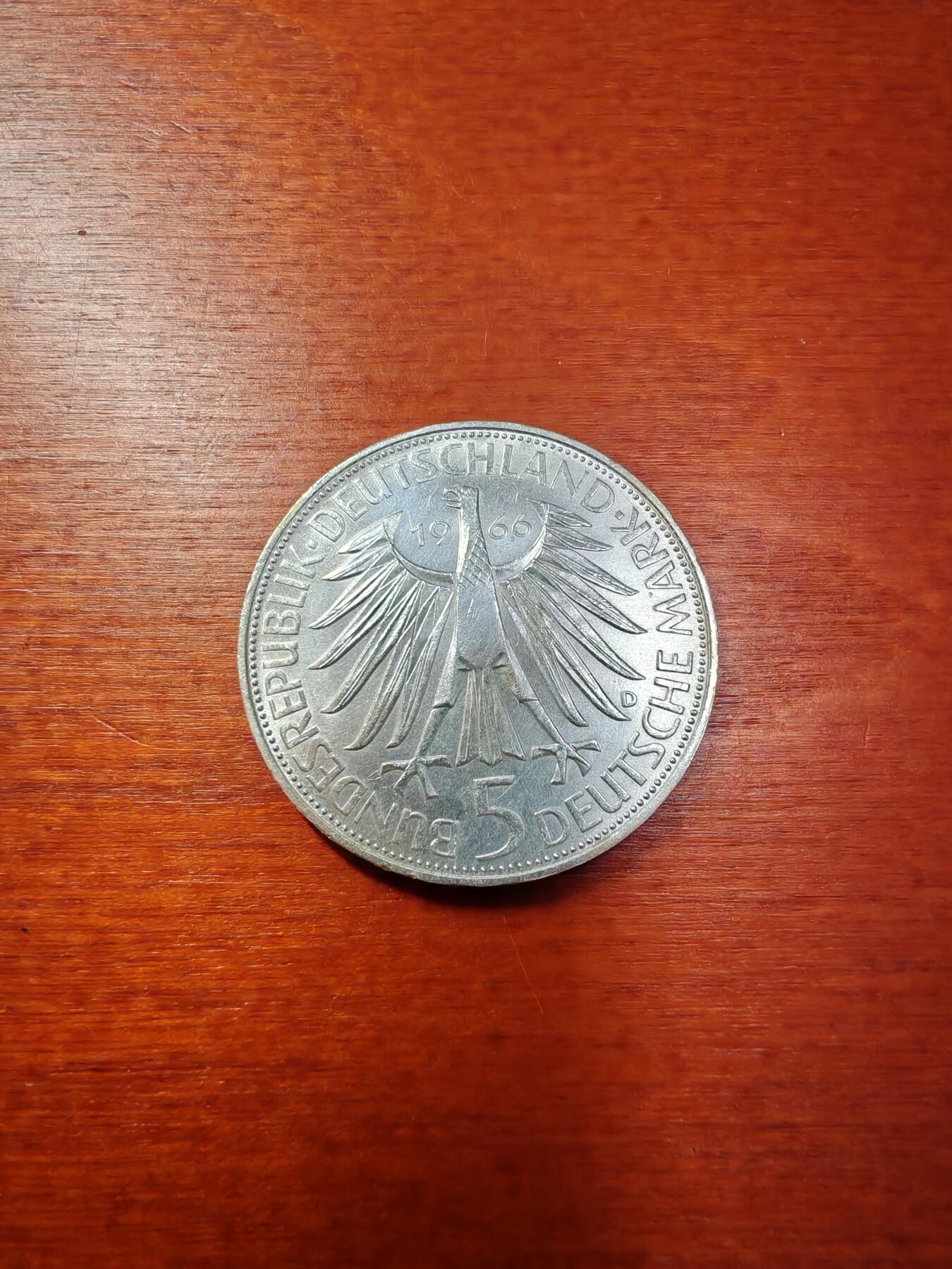 长老汇蛇年精选第一场拍卖 1966西德莱布尼茨逝世250周年5马克银币