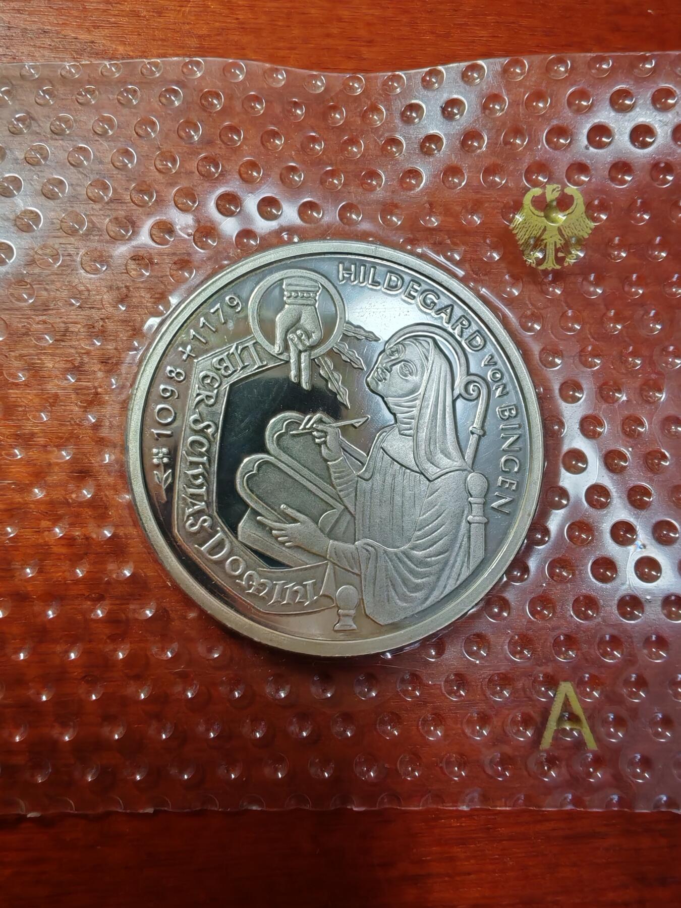 长老汇蛇年精选第一场拍卖 1998德国宾根诞辰900周年10马克精制银币