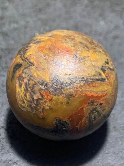 精美亚光原皮草花纹风化纹战国红玛瑙手工雕刻道字单珠一颗！ 精美亚光原皮草花纹风化纹战国红玛瑙手工雕刻道字单珠一颗！