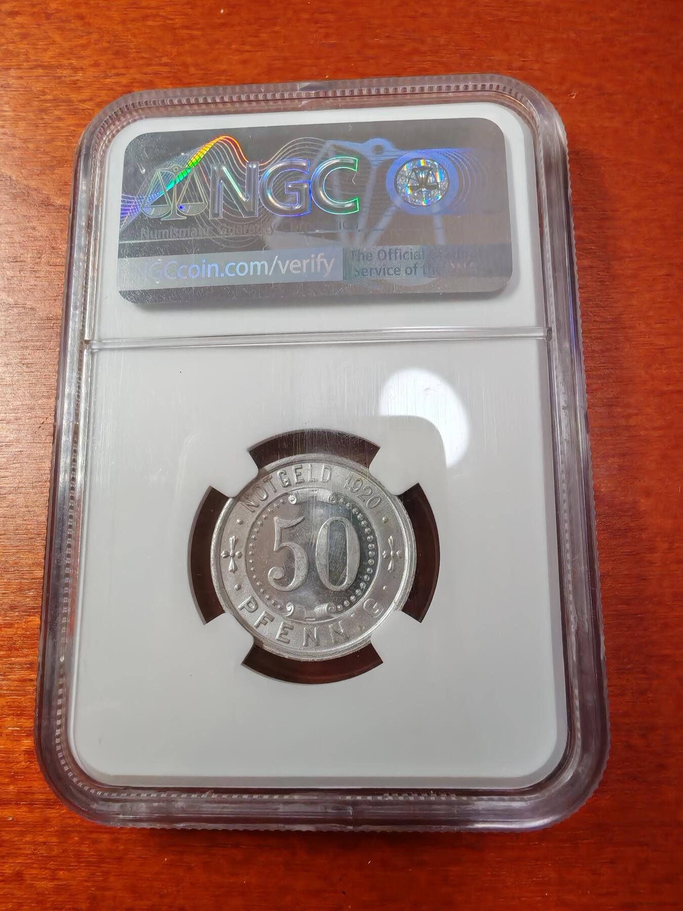 长老汇蛇年精选第一场拍卖 1920德紧门登洞熊50芬尼铝币，NGC MS65分，季军，更高6枚
