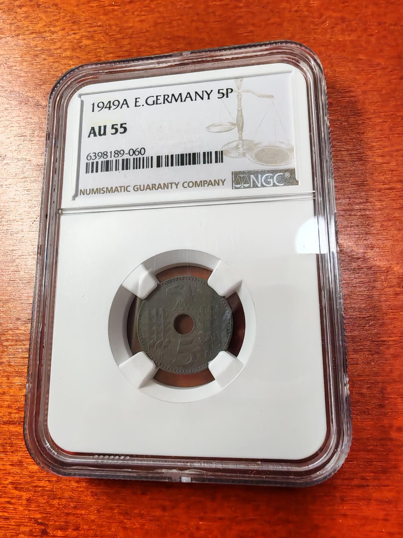 长老汇蛇年精选第一场拍卖 1940德占领土发行的5芬尼中孔锌币，NGC AU55，更高分10枚，NGC原来的标注有错误
