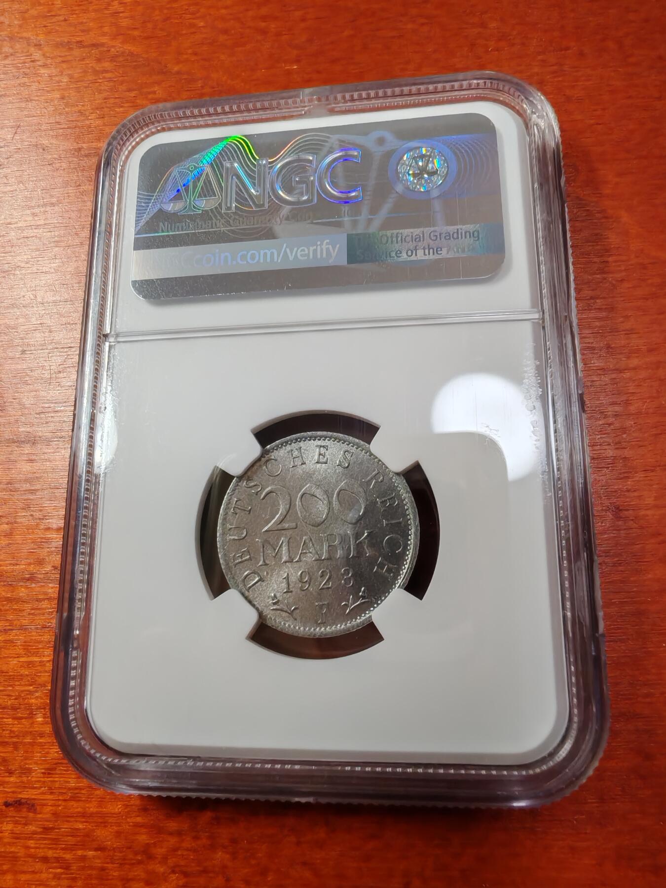 长老汇蛇年精选第一场拍卖 1923F 德国魏玛共和国 200马克铝币，NGC MS64，更高13枚
