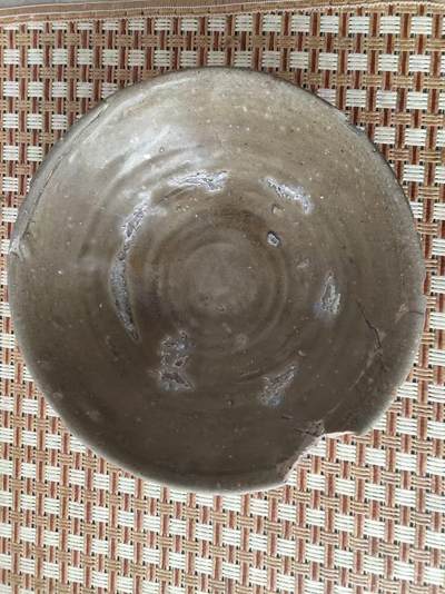 春节钱币瓷器清货捡漏拍场 - 唐代风格宣州窑大钵 约直径18厘米，高5厘米 有残请看图 很好的标本