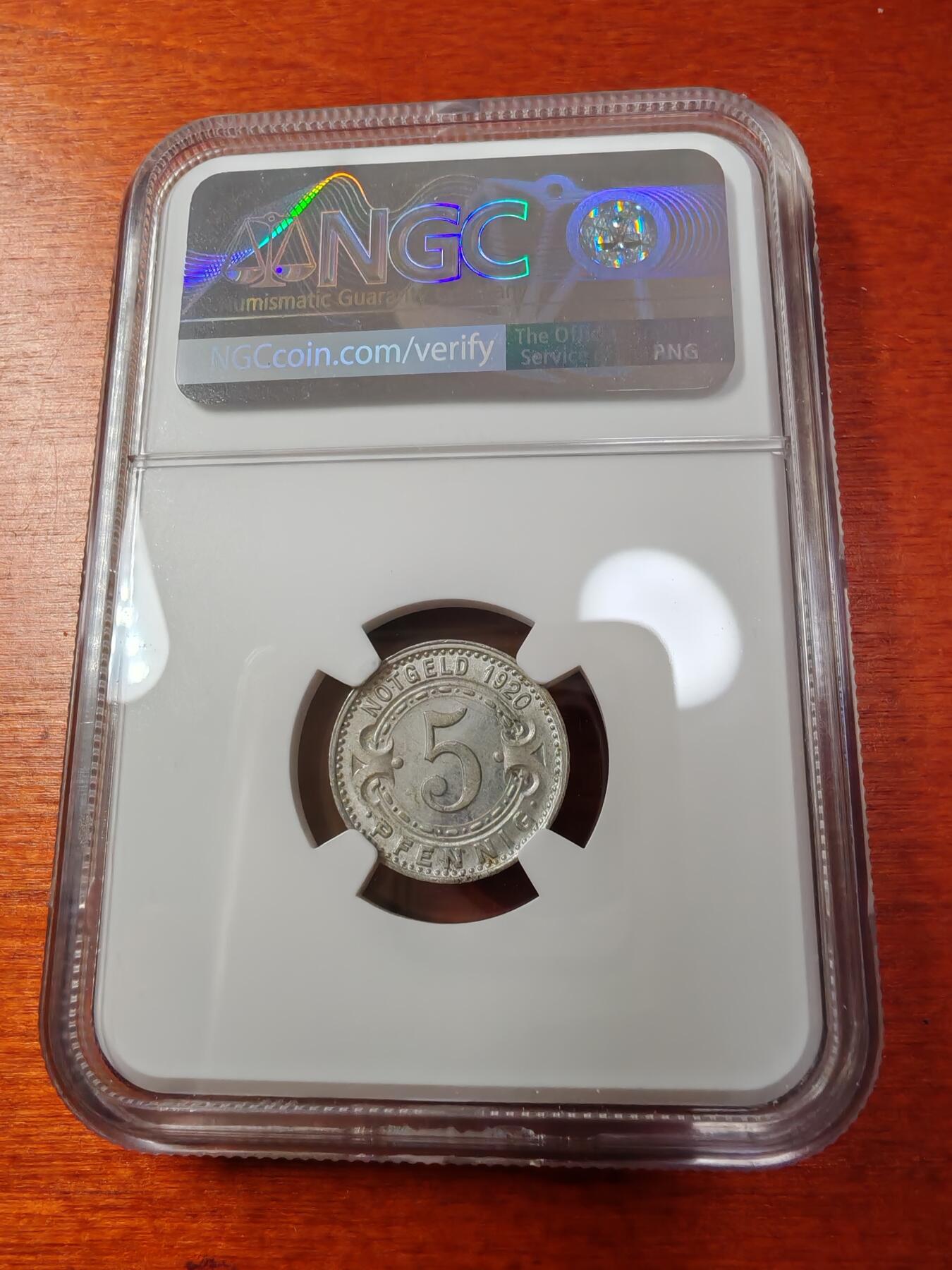 长老汇蛇年精选第一场拍卖 1920德紧伦内普5芬尼铝币，NGC MS64，唯一记录