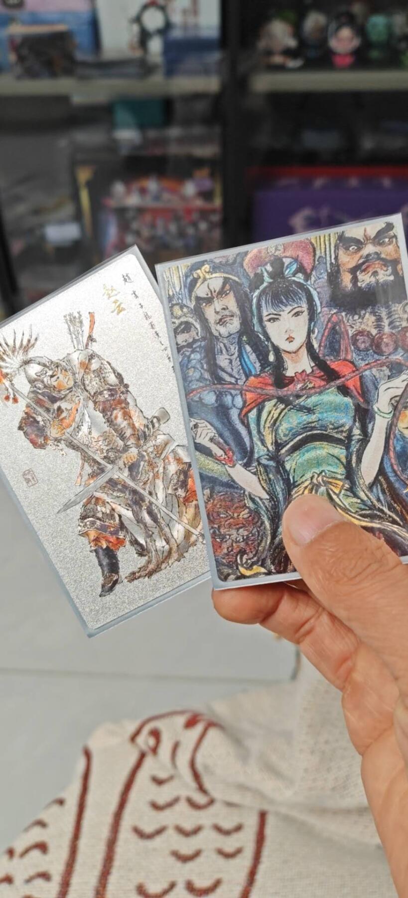 秋原瞳小店第7期（为了卡友节省，以后发都是普快.需要顺丰私聊，这次也送卡游各种卡位，祝大家新年快乐） 昆仑万象粗闪
