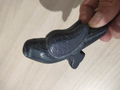 新年清货杂拍 纸币 瓷器  - 某种石头?工艺品猫头鹰一件 材质不详 