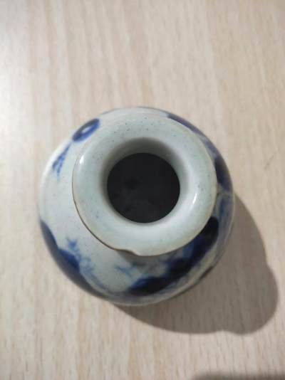 新年清货杂拍 纸币 瓷器  - 清中期风格青花山水太白尊 全品 约高5.5厘米 最大肚径6.5厘米