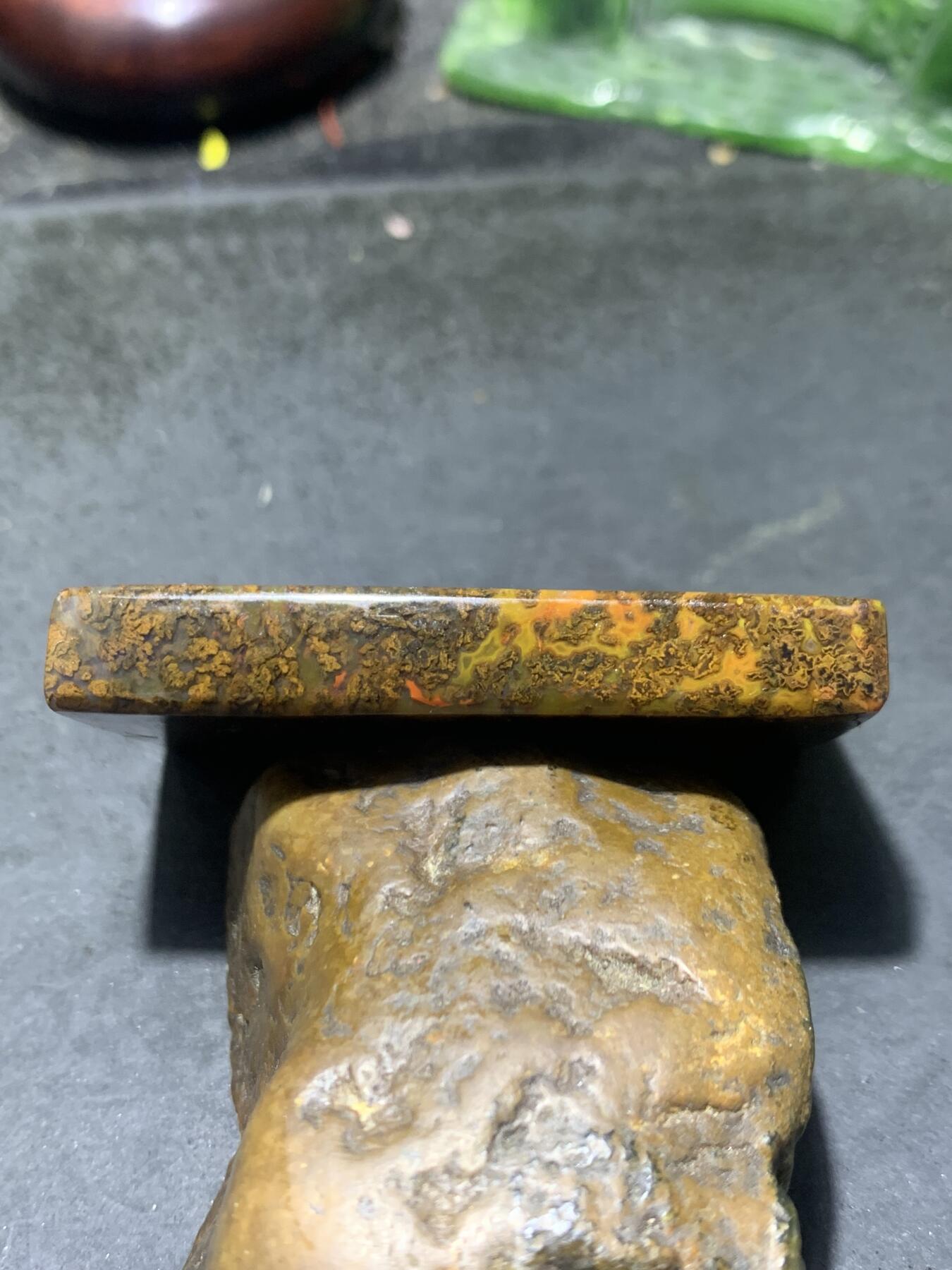 精美黄金草花纹战国红玛瑙手工雕刻水浒传吊坠（挂件，把件）一个