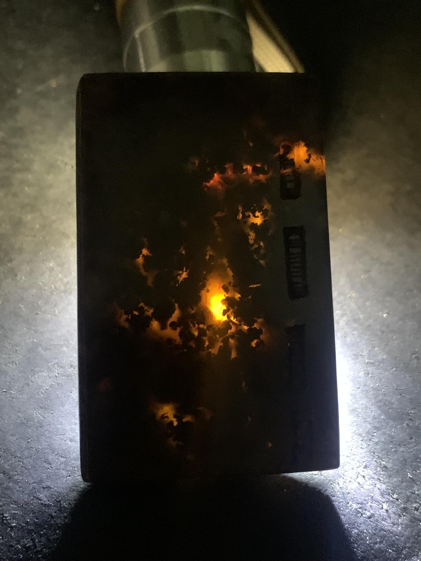 精美黄金草花纹战国红玛瑙手工雕刻水浒传吊坠（挂件，把件）一个