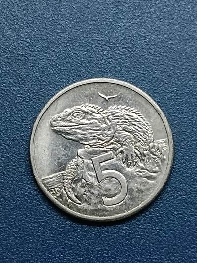 吉祥压岁钱外国硬币第54场 英国女王1986