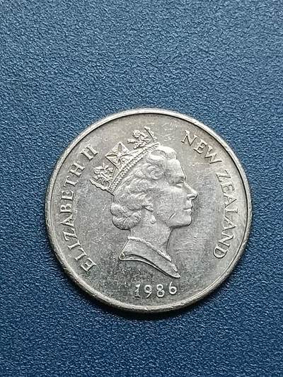 吉祥压岁钱外国硬币第54场 英国女王1986