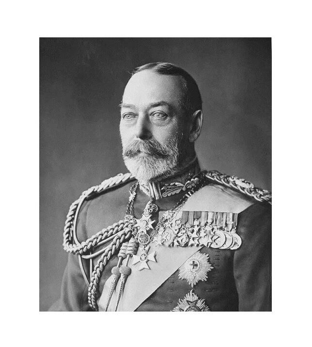 英国1925年 乔治五世珐琅彩镀金高浮雕精制银币章 20MM