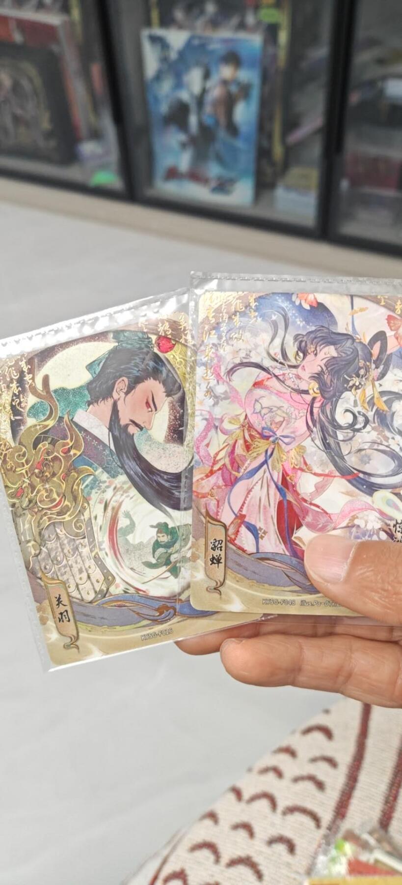 秋原瞳小店第8期（昆仑万象与卡游三国主题的强强碰撞） 卡游三国流芳传韵二爷和貂蝉的野史