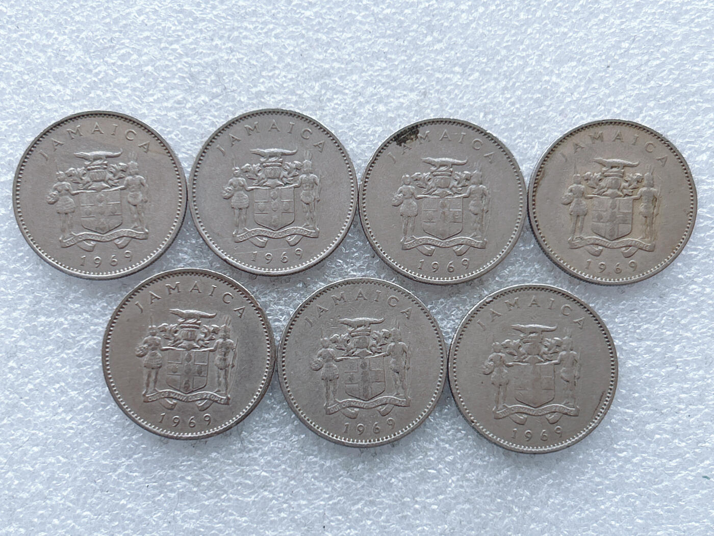 第一海外回流一元起拍收藏 散集专场. 第169期 牙买加1969年10分硬币 7枚