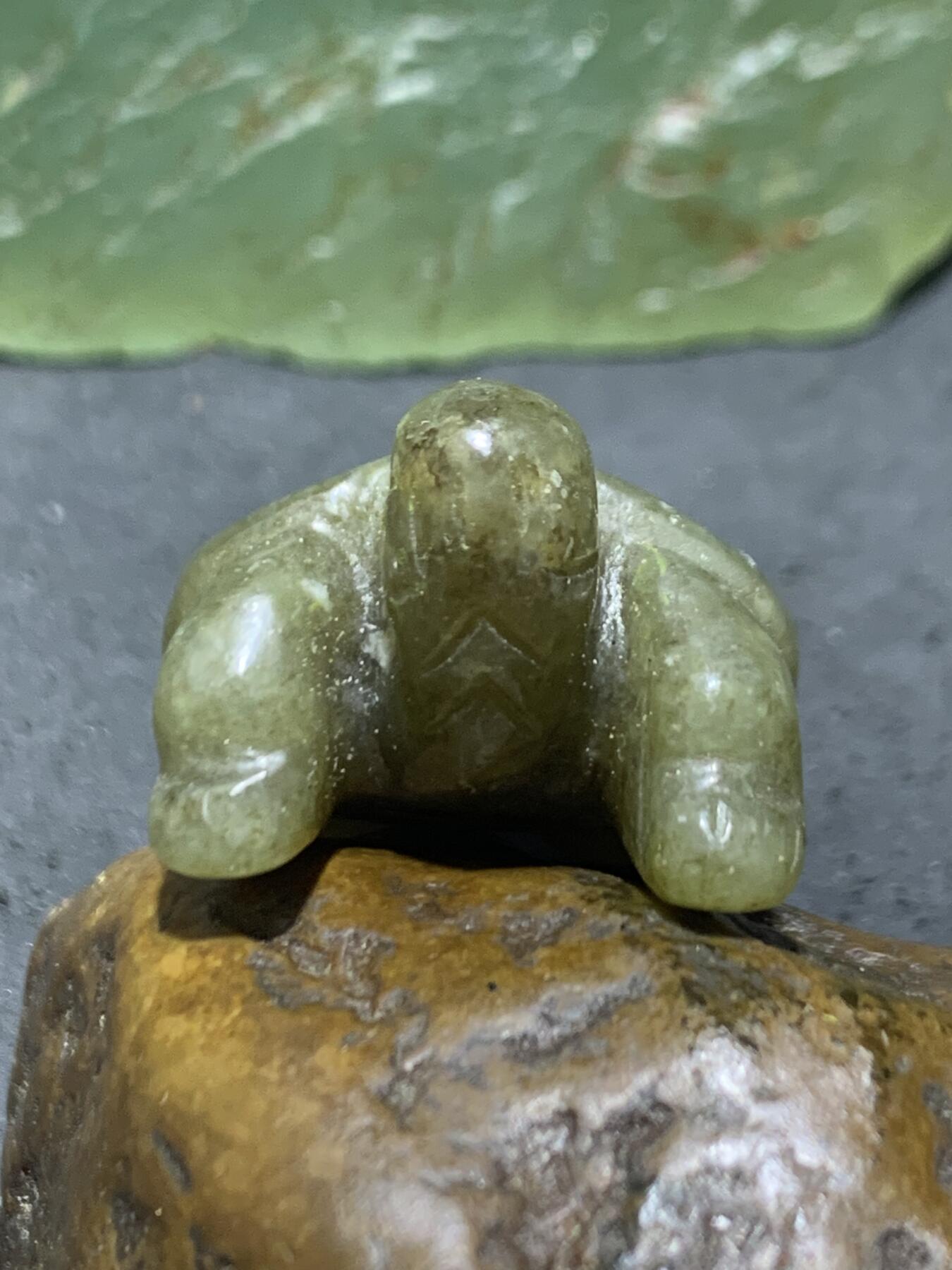 精美天然青海糖料和田玉雕刻复古长寿龟摆件一个，