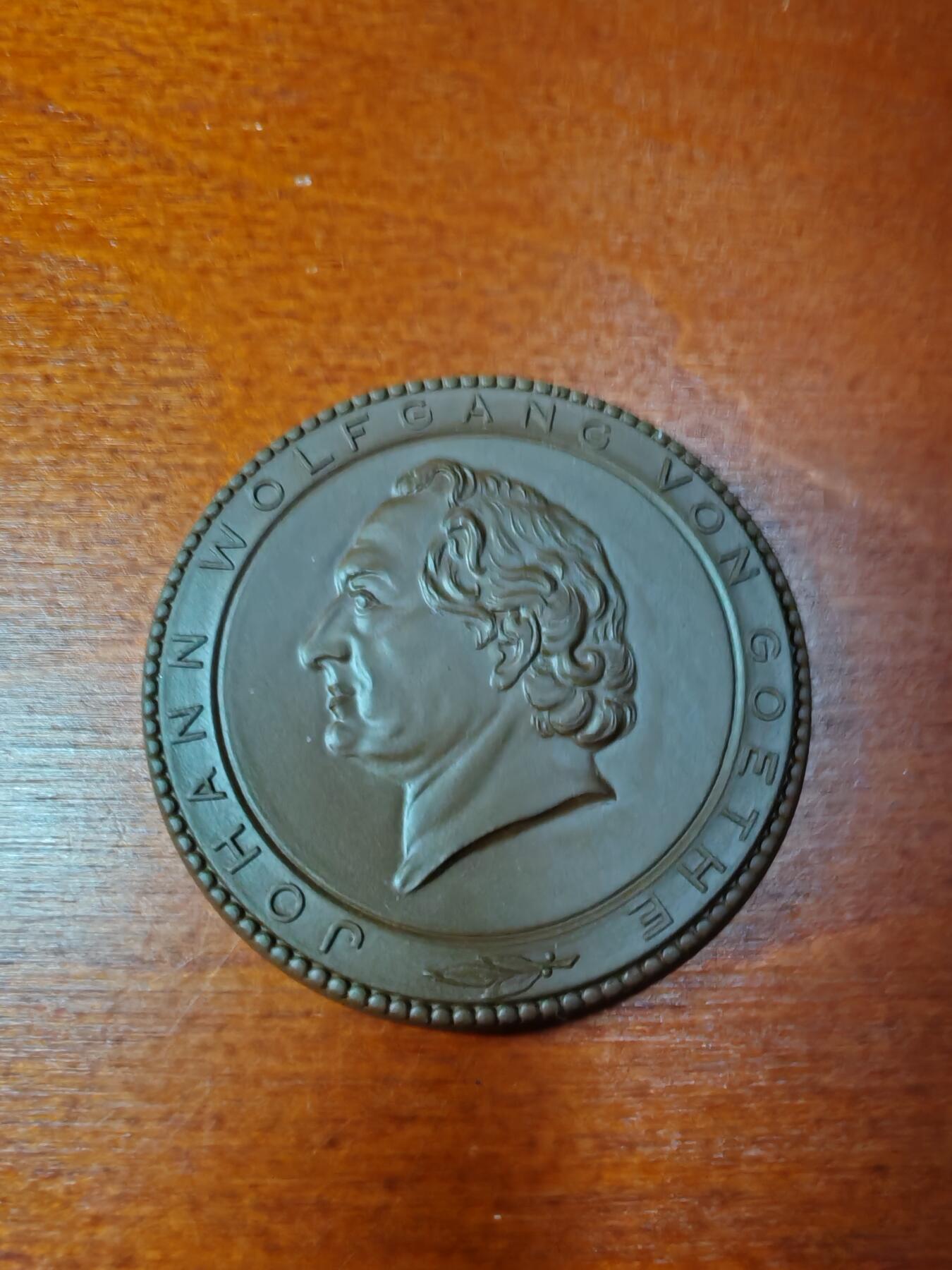 长老汇蛇年精选第二场拍卖 德国歌德魏玛故居陶瓷纪念章，50MM