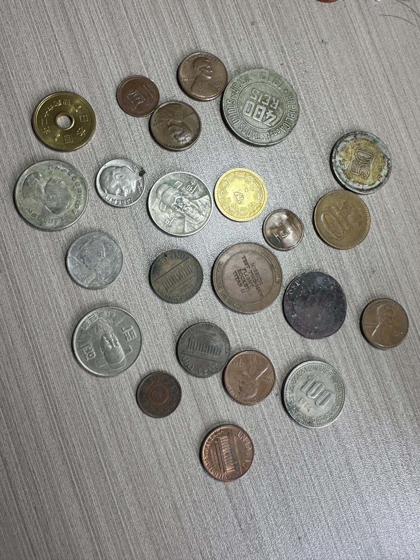 无佣金！章，世界钱币，纸币 外币23枚