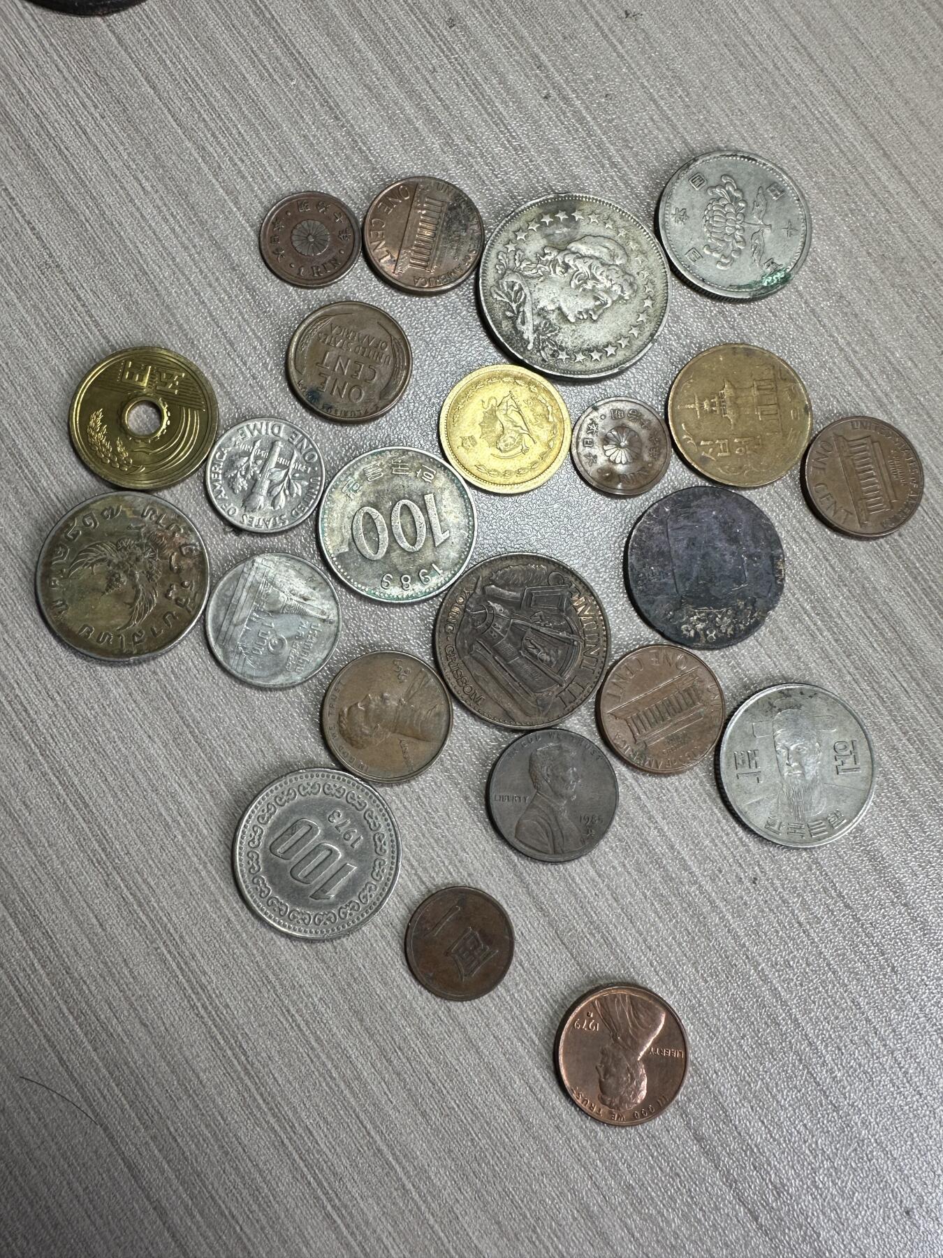 无佣金！章，世界钱币，纸币 外币23枚