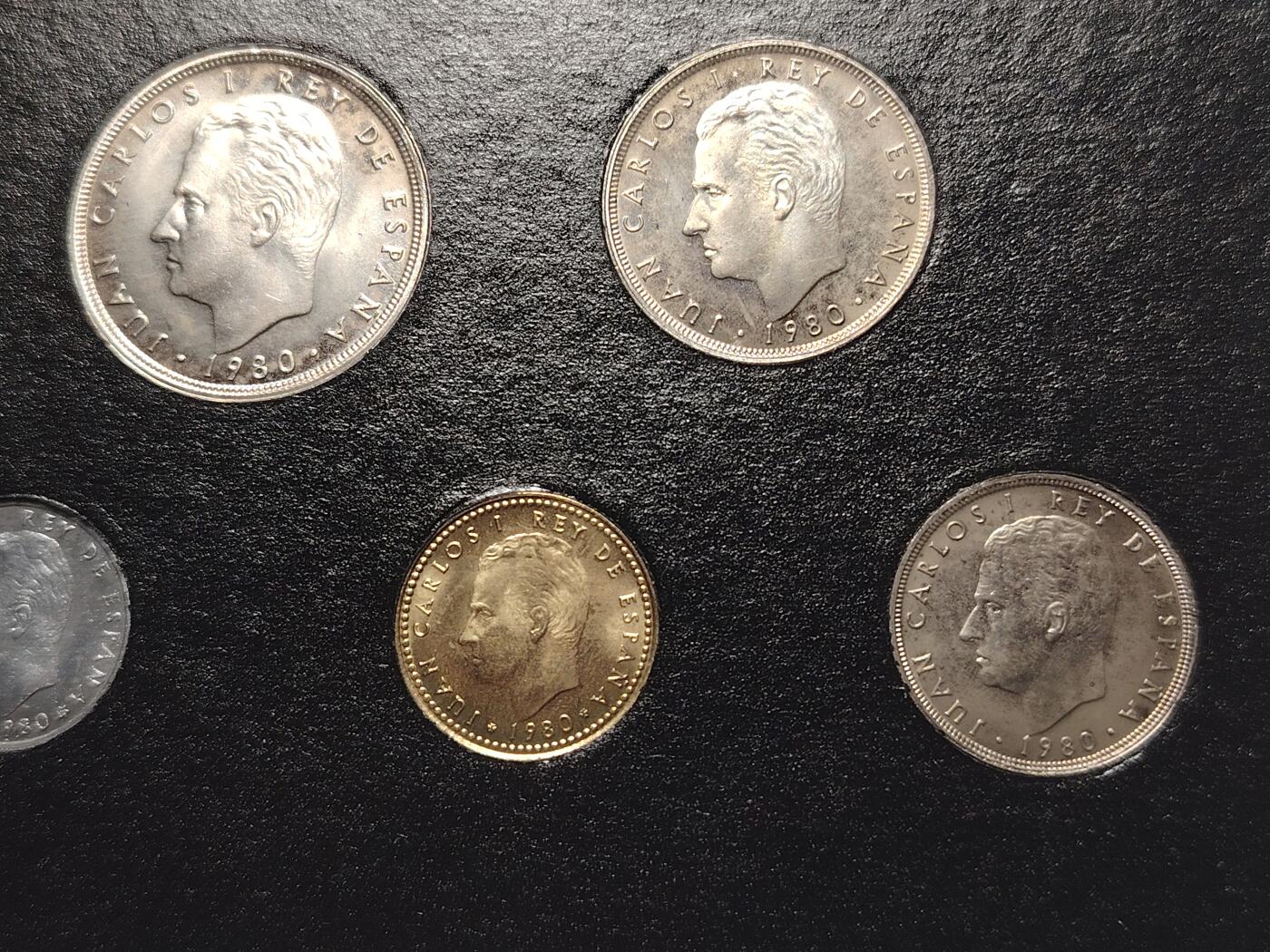 布加迪🐬～世界钱币(上海)🌾第 214 期 /  各国套币和散币