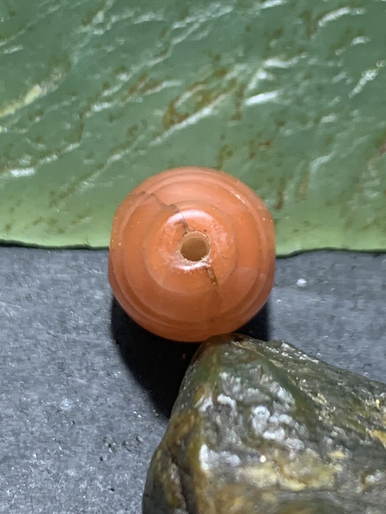保山南红亚光通货三通佛头一个，，