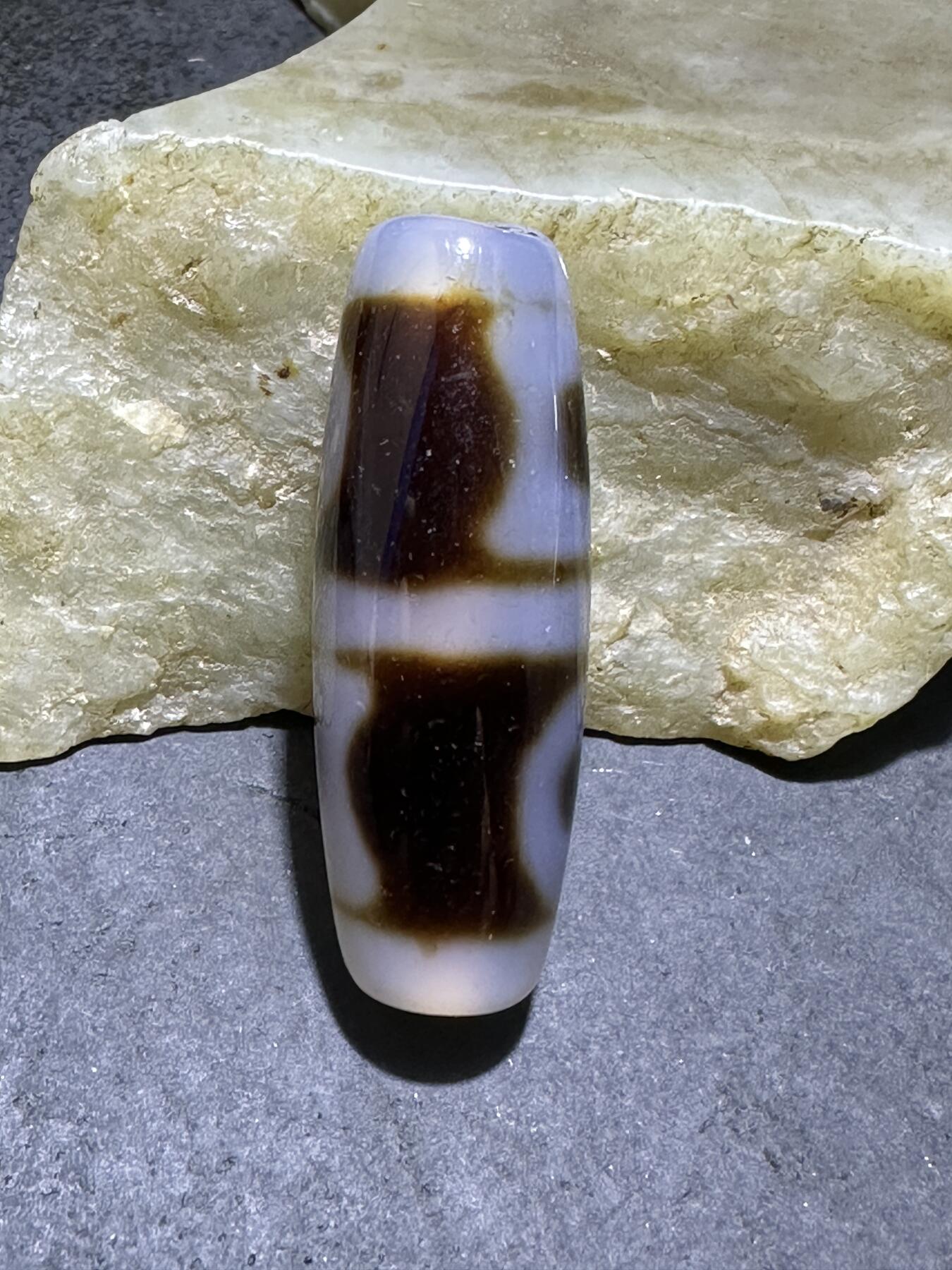 藏传天地随形天珠一颗