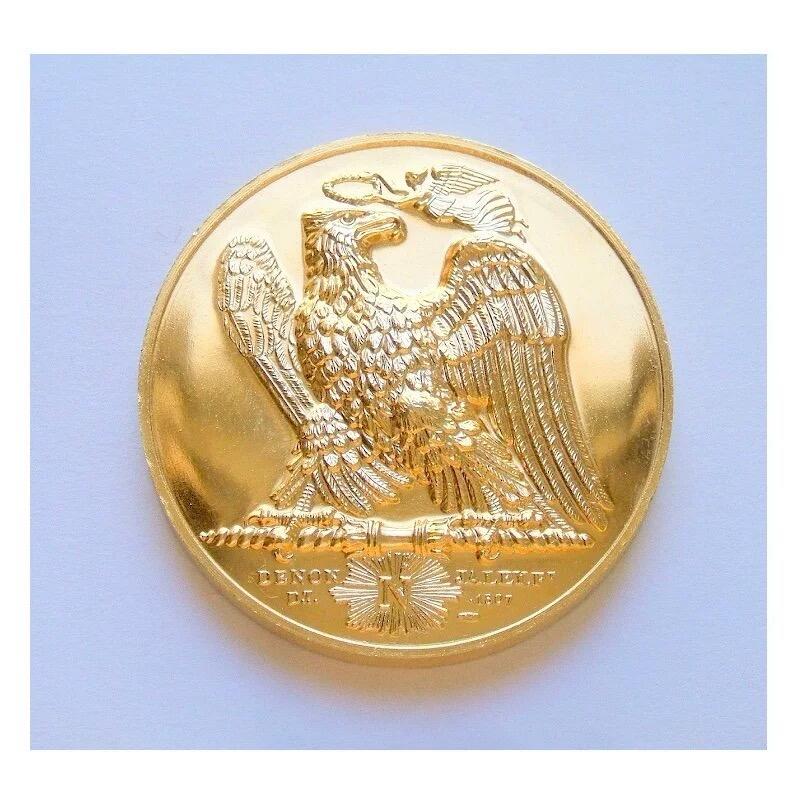 法国纪念1804年 拿破仑战争+雄鹰高浮雕精制大镀金章 40MM 