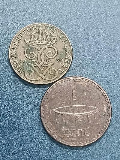 吉祥压岁钱外国硬币第55场 瑞斐一组两枚