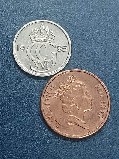 吉祥压岁钱外国硬币第55场 瑞斐一组两枚