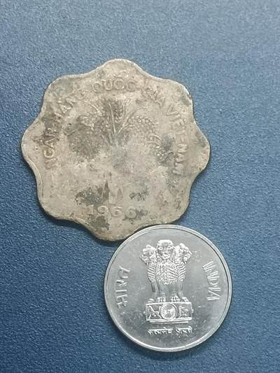 吉祥压岁钱外国硬币第55场 越印一组两枚