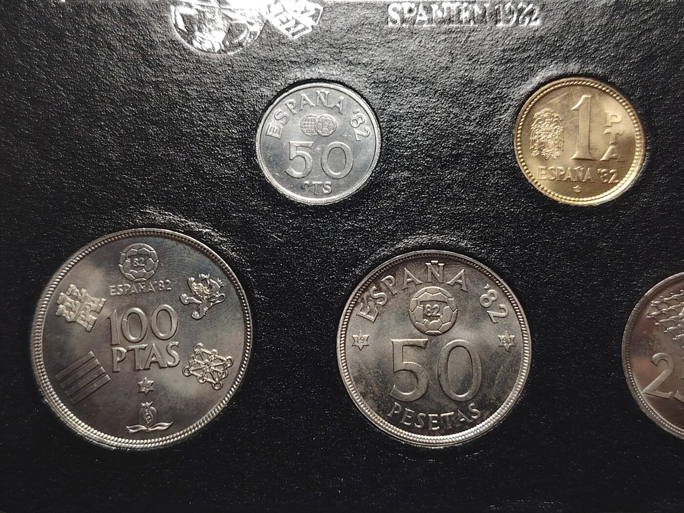 布加迪🐬～世界钱币(上海)🌾第 214 期 /  各国套币和散币