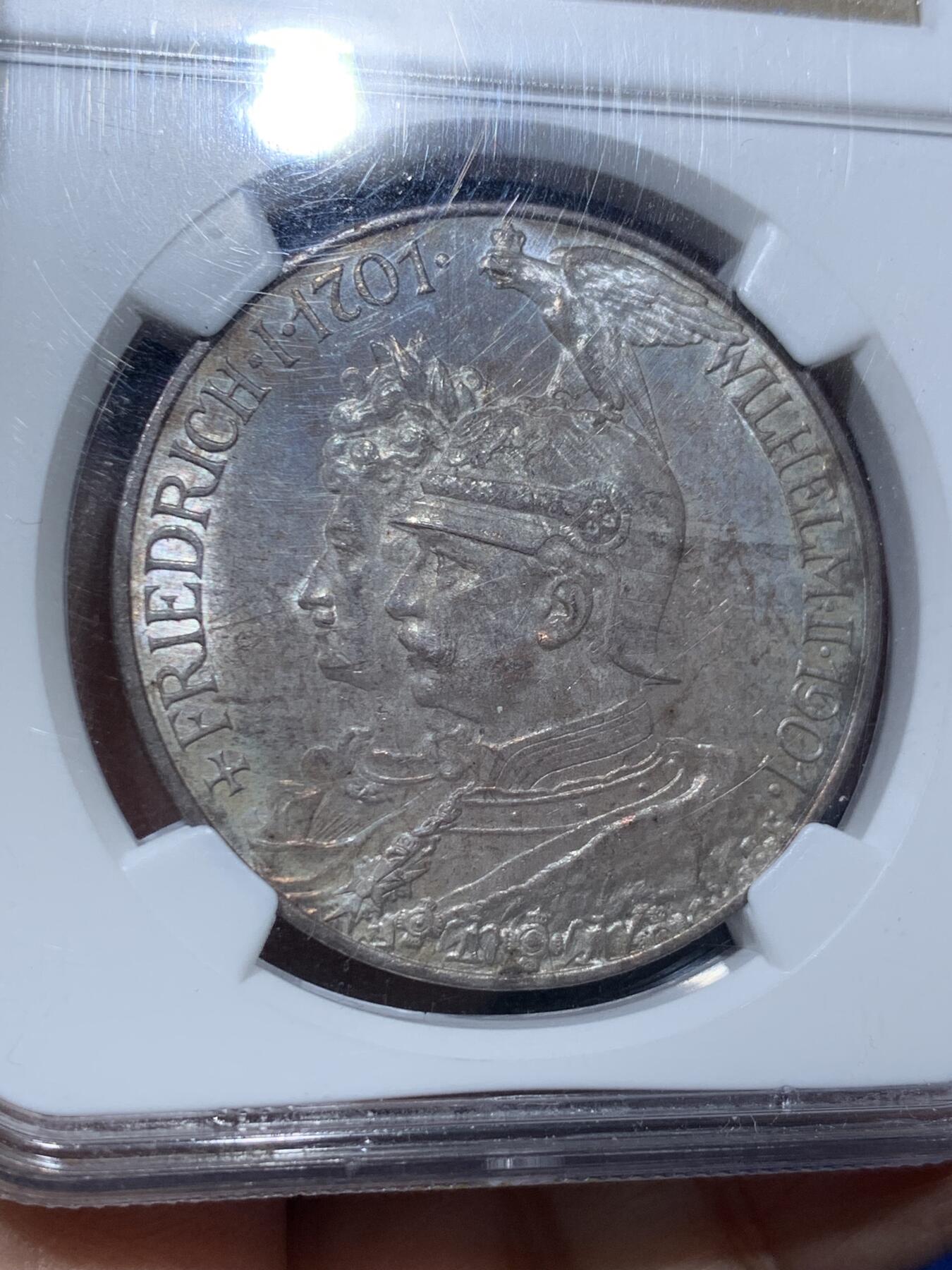 《竞宝斋》第351场 周日，周一 2场连拍 （全场包邮） NGC MS64 德国普鲁士1901年建国200年 5马克银币 N盒老标签 PL底板不错