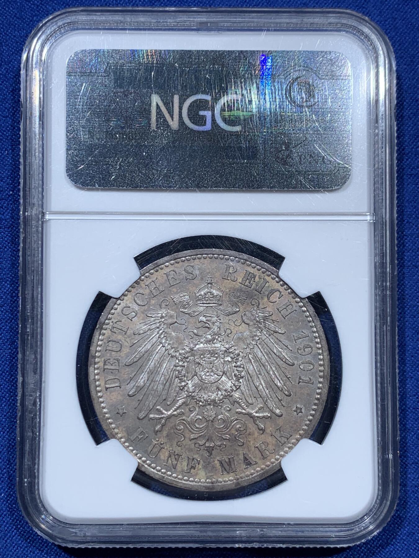 《竞宝斋》第351场 周日，周一 2场连拍 （全场包邮） NGC MS64 德国普鲁士1901年建国200年 5马克银币 N盒老标签 PL底板不错