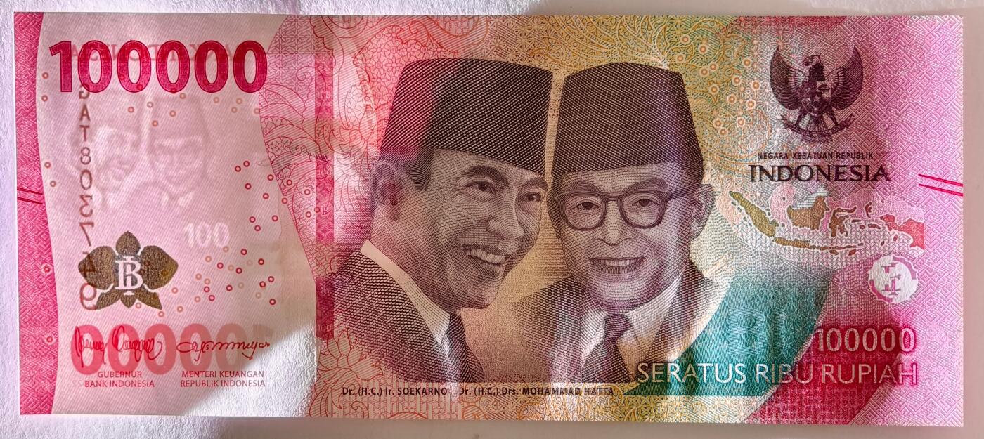 紫瑗钱币——第505期—纸币场 印度尼西亚 2022年 苏加诺和穆罕默德·哈达 100000卢比 UNC
