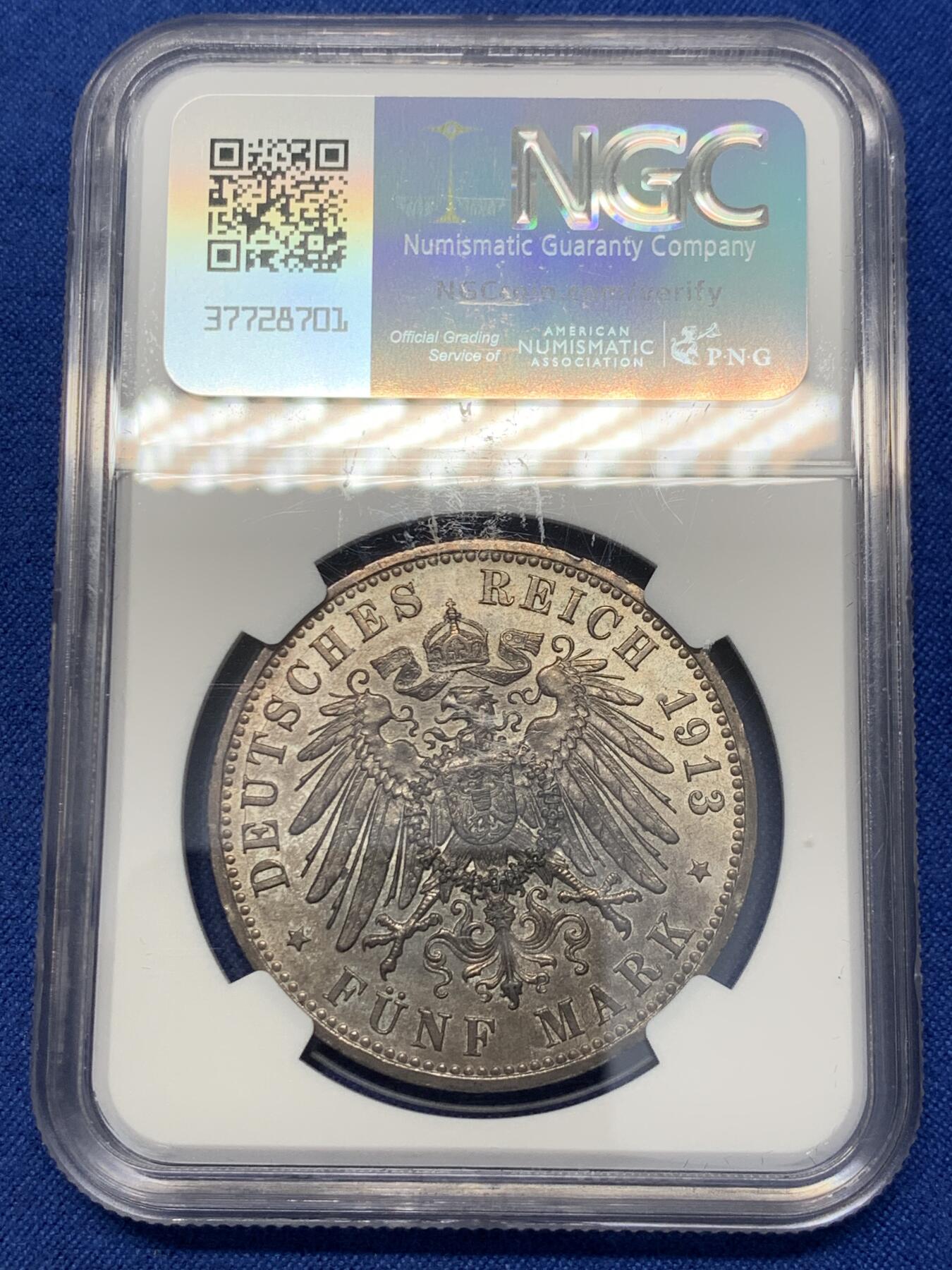 《竞宝斋》第351场 周日，周一 2场连拍 （全场包邮） NGC MS62 德国 1913年 普鲁士威廉二世军装5马克 银币 包浆漂亮