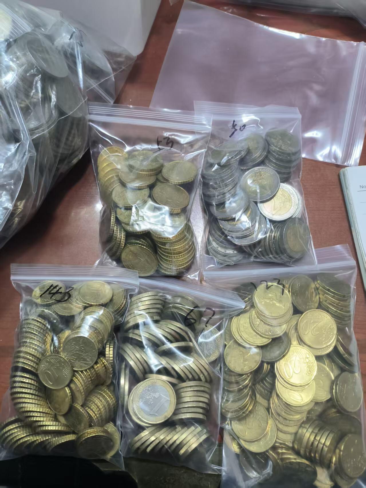 欧元一批，汇率出，购买前咨询。