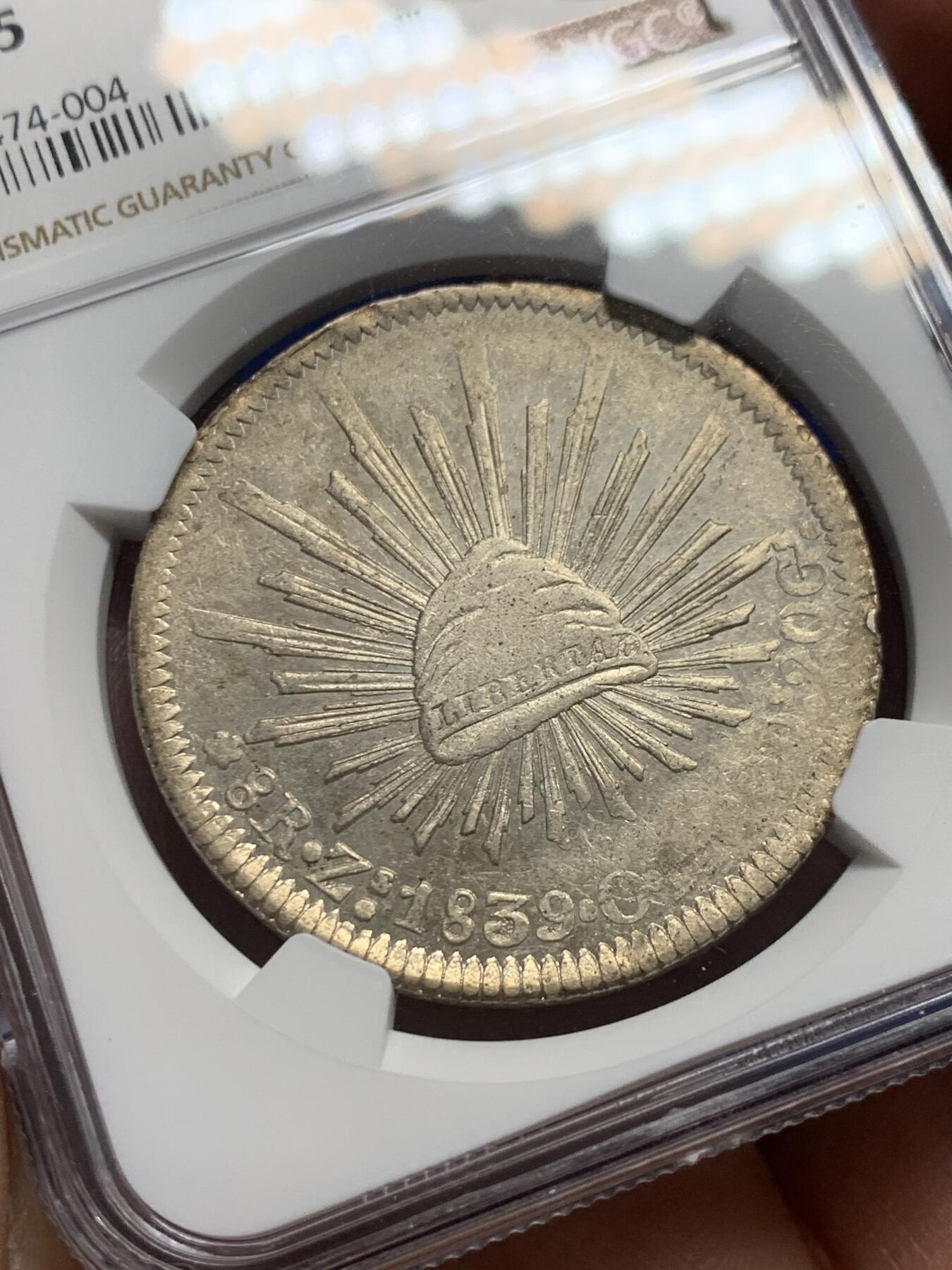 《竞宝斋》第352场 周日，周一 2场连拍 （全场包邮） NGC AU55 墨西哥1839年8r鹰洋 早期鹰洋ZS厂出分不易
