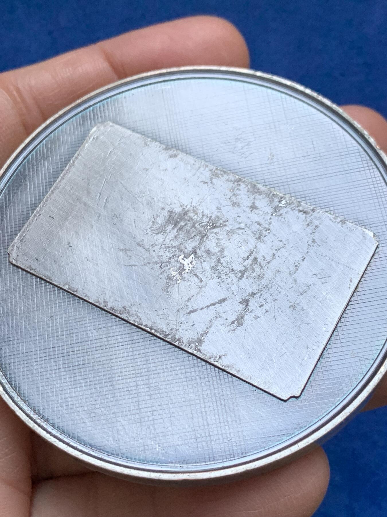 《竞宝斋》第352场 周日，周一 2场连拍 （全场包邮） 足球运动纪念章 67.5mm 133.9克
