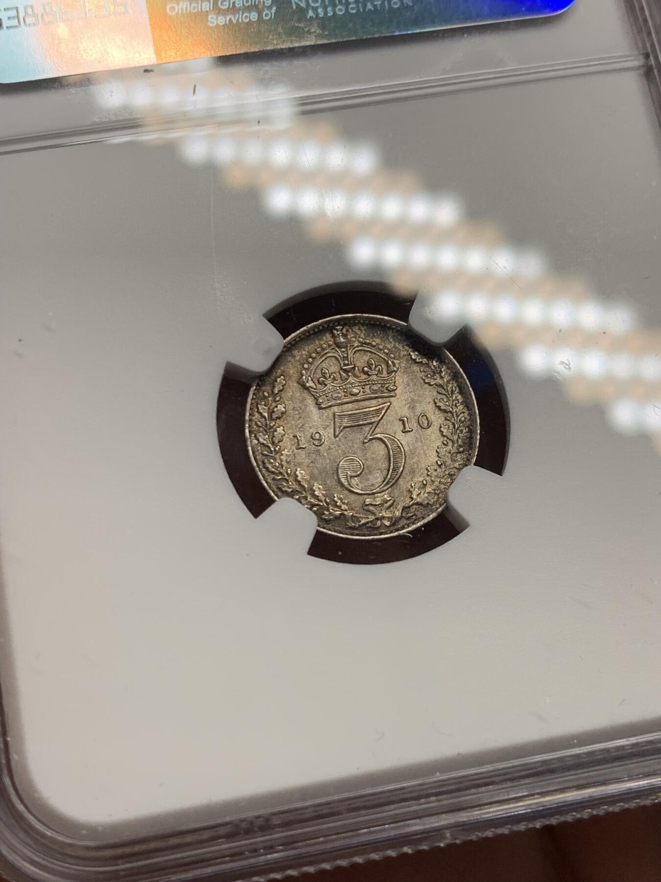 《竞宝斋》第352场 周日，周一 2场连拍 （全场包邮） NGC MS64 英国1910年爱德华七世3便士 包浆很好 高分难得少见年份