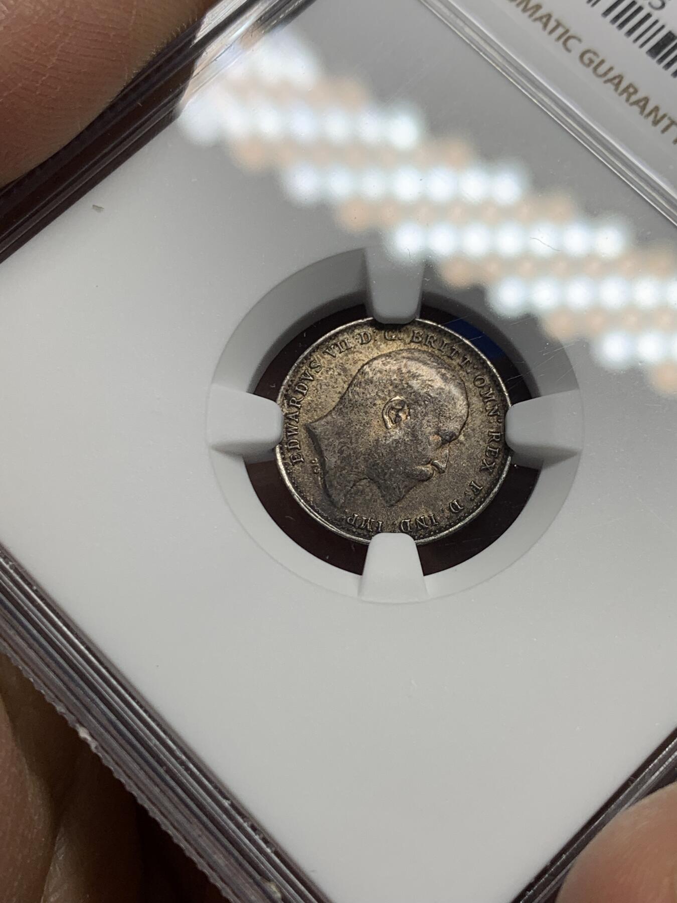 《竞宝斋》第352场 周日，周一 2场连拍 （全场包邮） NGC MS64 英国1910年爱德华七世3便士 包浆很好 高分难得少见年份
