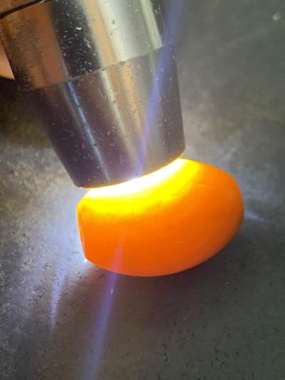 精美黄冻料战国红玛瑙桶珠一颗！ 精美黄冻料战国红玛瑙桶珠一颗！